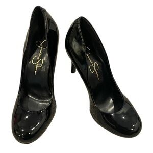 Jessica Simpson Women's Calie Pump black size 6 1/2